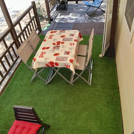 Mobil Home Dans Camping 3 Etoiles Mas De Lastourg Avec Piscine,Snack, Вилфранш-дьо-Конфлон Екстериор снимка